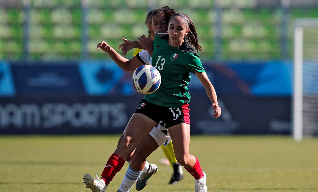 México Derrota a Argentina y Lucha por el Oro en los XIX Juegos Panamericanos en Chile. (Photo by Javier TORRES / AFP)