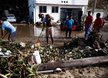 Migrantes en frontera sur quieren trabajar en la reconstrucción de Acapulco tras Otis