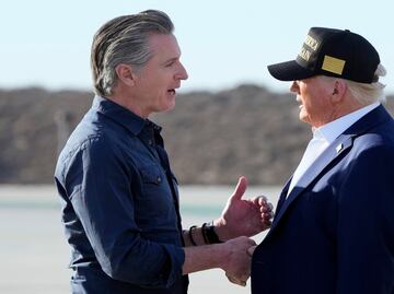 Trump amenaza con condicionar recursos a zonas afectadas por desastres en EU