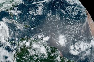 Huracán Beryl se fortalece a categoría 4 en el Caribe. “Es extremadamente peligroso”: NHC