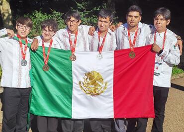 Jóvenes mexicanos ganan oro, bronce y plata en la Olimpiada Internacional de Matemáticas; Rogelio Guerrero logra el bicampeonato
