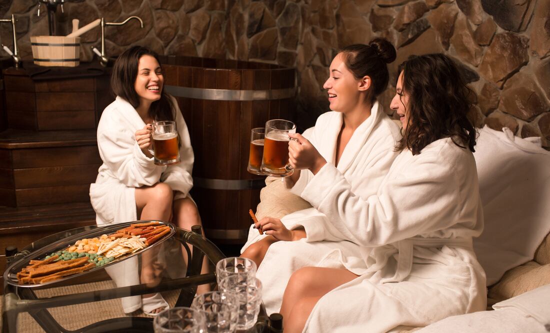 Spa de cerveza/ iStock/NickMayorov