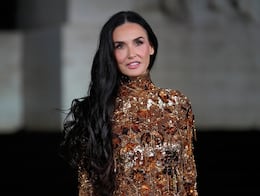 Demi Moore deja a todos boquiabiertos con vestido transparente en la gala de LACMA