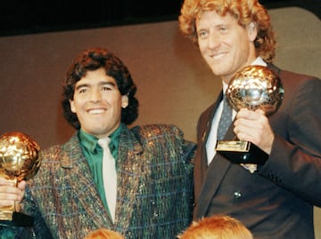 Herederos de Diego Maradona no logran impedir la venta del Balón de Oro de la leyenda