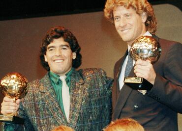 Herederos de Diego Maradona no logran impedir la venta del Balón de Oro de la leyenda