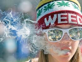 Advierte EU por uso de marihuana entre adolescentes y embarazadas