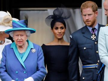 Reina Isabel, decepcionada por anuncio de Meghan y Harry