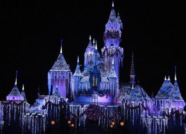 Así es el espectáculo nocturno de Disneyland para Navidad