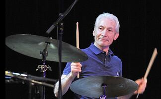Muere Charlie Watts, baterista de los Rolling Stones