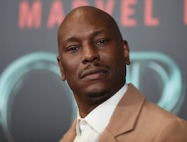 Actor de "Rápidos y Furiosos" se entrega a la policía; sus perros matan al del vecino