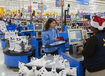 ¿Cuánto ganan los empleados de Walmart en EU?