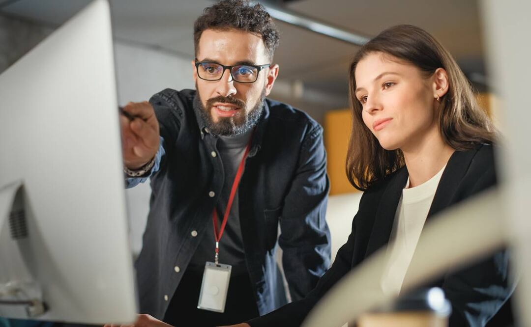 El empleo que se ofrece en la Embajada es de tiempo completo. Foto: iStock