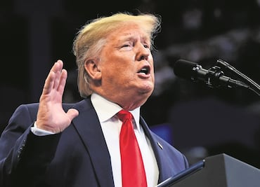 El muro de Trump: más de 400 cambios en políticas migratorias