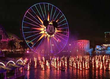 Heredera de Disney se infiltra en Disneyland y critica condiciones de trabajo