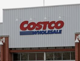 Marca de moda demanda a Costco por vender piratería de su ropa