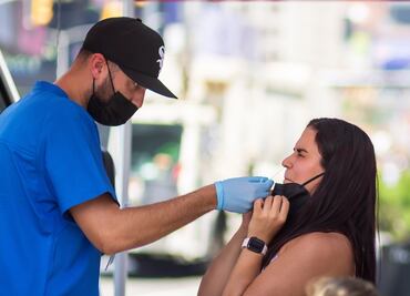 Variante delta puede ser tan contagiosa como la varicela: CDC