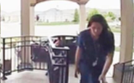 Mujeres se visten de enfermeras para robar paquetes en casas