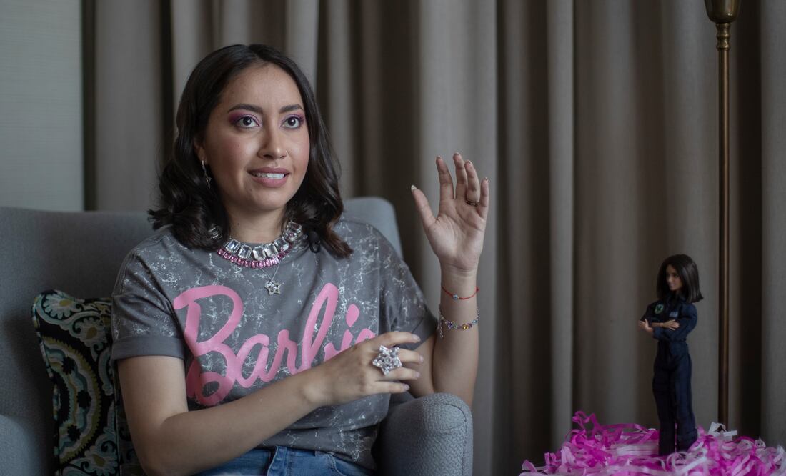 Katia Echazarreta la primera mujer mexicana en viajar al espacio, cuenta con su propia Barnie EFE/Isaac Esquivel