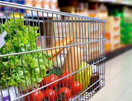 Canadá reparte dinero a 11 millones de sus ciudadanos por la subida del coste de la comida