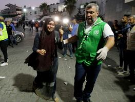 Hospitales de Gaza a punto del colapso por corte eléctrico y escasez de insumos y personal