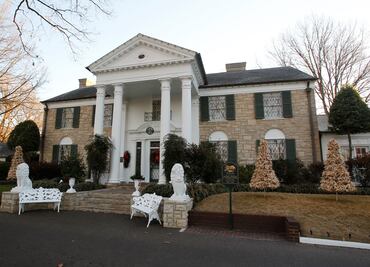 Mujer se hizo pasar por la hija de Elvis Presley e intentó apropiarse de la mansión Graceland