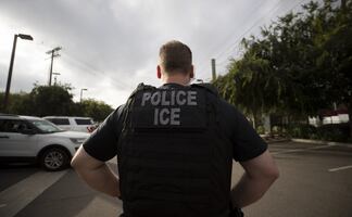 Biden frena los arrestos de indocumentados en los juzgados