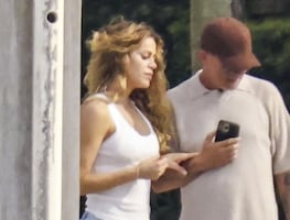 Alejandro Sanz estrena romance con Candela Márquez, 20 años menor, ¿el clon de Shakira?