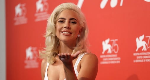 Lady Gaga abre exposición en Las Vegas; ¡conócela!