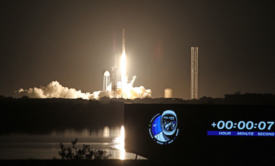 Misión Polaris Dawn de la empresa de Elon Musk, SpaceX, intentará la primera caminata espacial privada. Foto: AFP