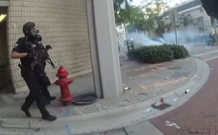 Video. Policías de Florida ríen mientras lanzan balas de goma a manifestantes