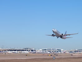 Aeropuerto de DFW cumple 50 años y estas son las novedades de sus aerolíneas Oneworld