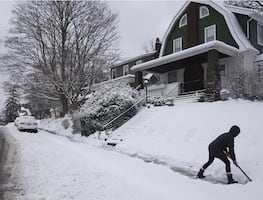 California espera más lluvia y nieve en próximos días tras fuerte tormenta