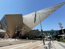 Guía para visitar el Museo de Arte de Denver: Costos, exposiciones y qué saber antes de ir