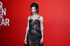 Cazzu conquista las redes con corsé y falda traslúcida tras anunciar gira en Estados Unidos  