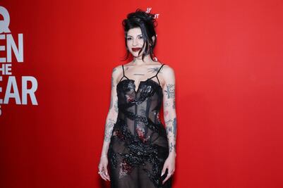 Cazzu conquista las redes con corsé y falda traslúcida tras anunciar gira en Estados Unidos