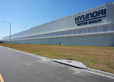 Redada en Georgia: ICE detiene a 475 trabajadores en la fábrica de Hyundai. VIDEO