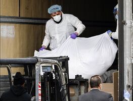 Un millón de niños perdieron por la covid a un padre o abuelo que les cuidaba