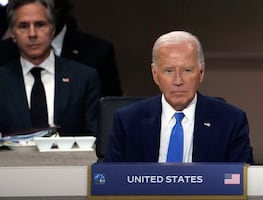 Asesores de Biden buscan forma de convencerlo para que renuncie a su candidatura, según reporte