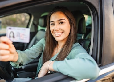 Licencia de conducir y tarjeta de circulación digitales. Cómo obtenerlas, precio y qué tan válidas son