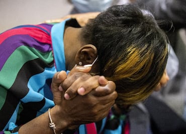 Nunca pensé que vería este día: madre de Ahmaud Arbery, afroamericano asesinado