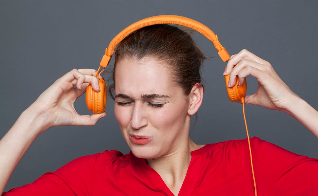 Este es el tiempo recomendado para usar audífonos, según Harvard. Foto: iStock / Studio Grand Web