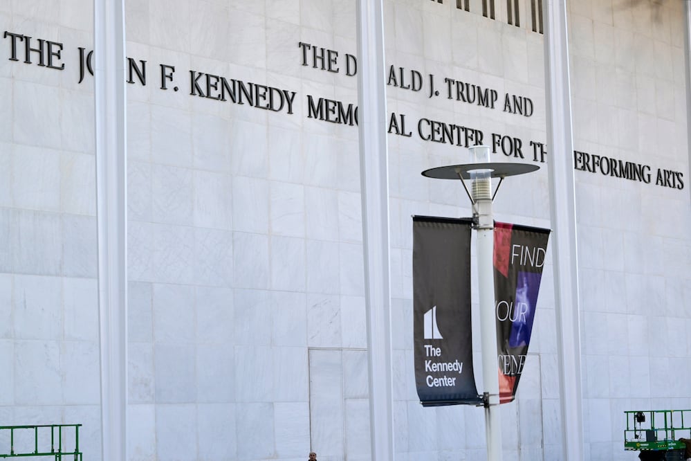 Centro Kennedy sorprende al cambiar de nombre y desata controversia: ahora incluye a Donald Trump. Foto: EFE/ Lenin Nolly