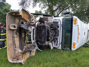 Campesinos mexicanos, entre las víctimas en accidente de autobús en Florida