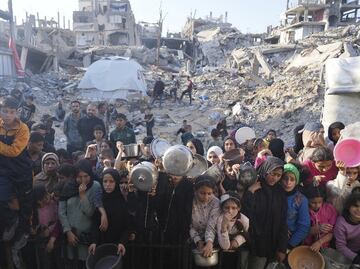 Al menos 100 niños mueren o son heridos cada día en Gaza, denuncia la UNRWA