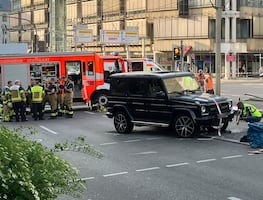 Terror en Stuttgart: coche atropella a una multitud y deja varios heridos