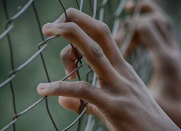 Prisionero pierde habla tras 600 días de aislamiento