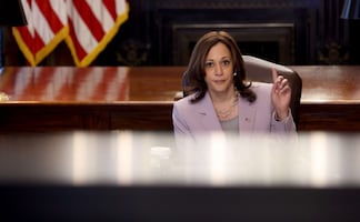 Harris dice que "soñadores" merecen un camino a la ciudadanía estadounidense