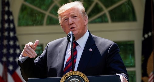 Plan migratorio de Trump va contra "Green Card" por familia