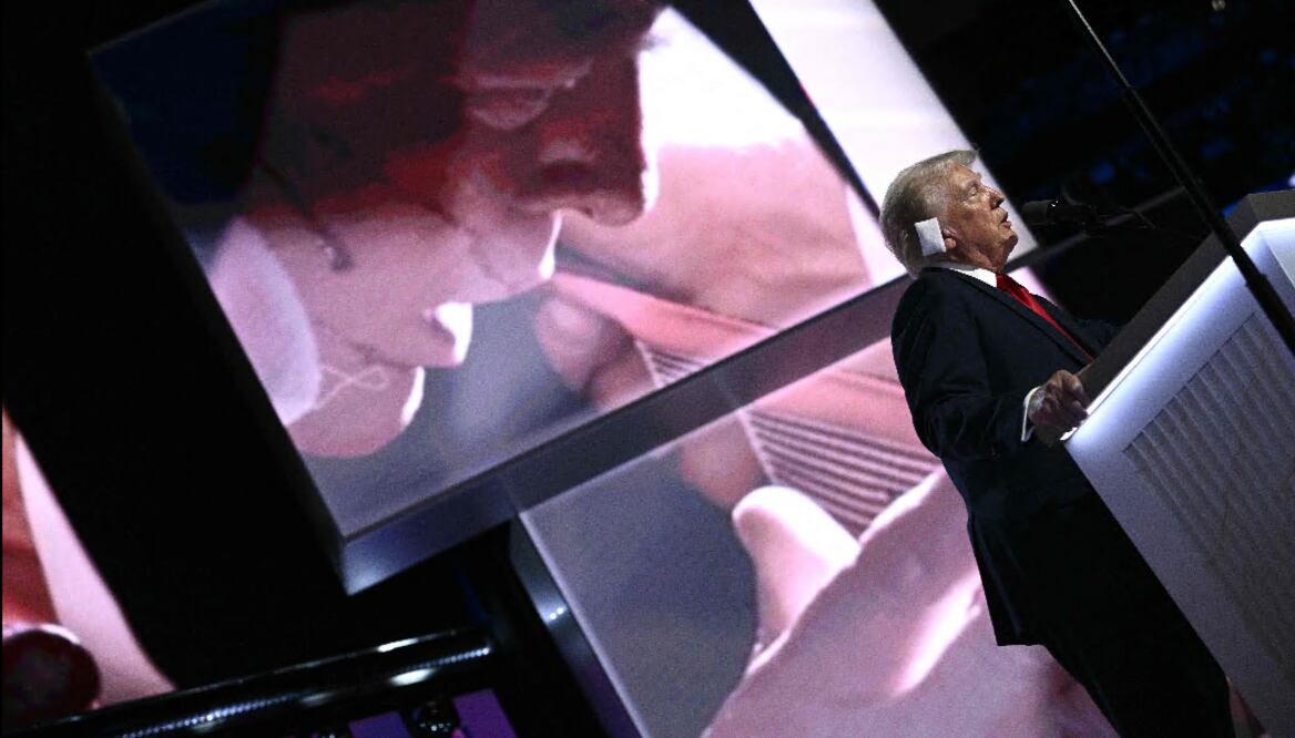 Trump dice que si no hubiera movido la cabeza estaría muerto, tras intento de asesinato: "No estaríamos juntos" Foto AFP