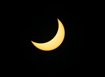 Imágenes. Eclipse solar híbrido deja postales asombrosas sobre el Pacífico